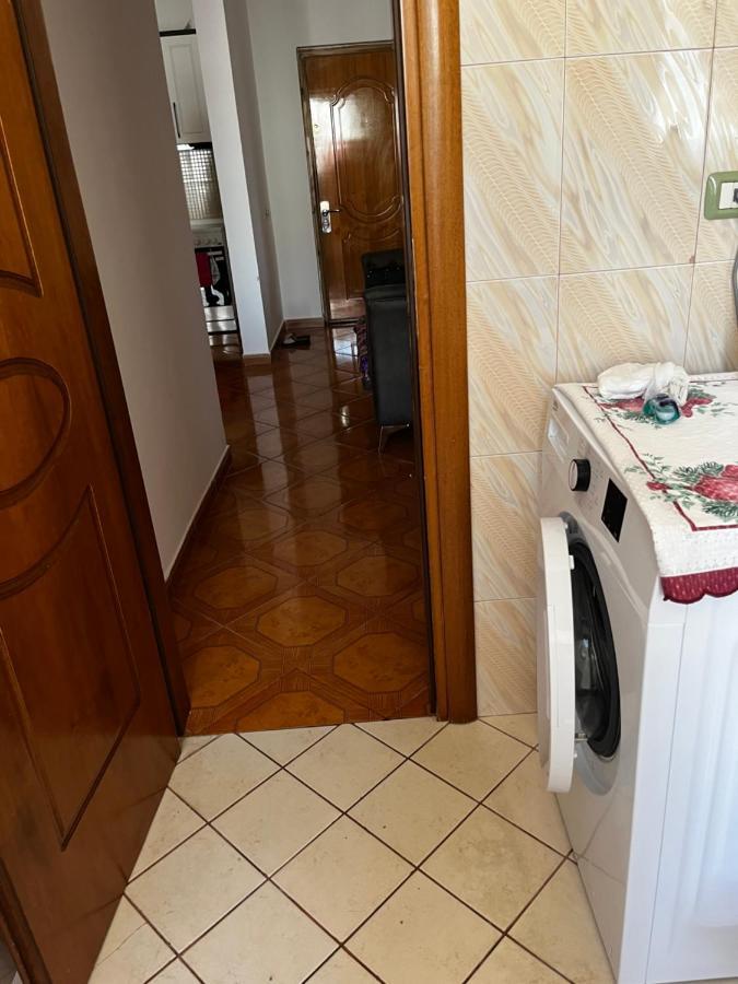 Appartamento Incantevole Con Posto Auto Privato Вльора Екстер'єр фото