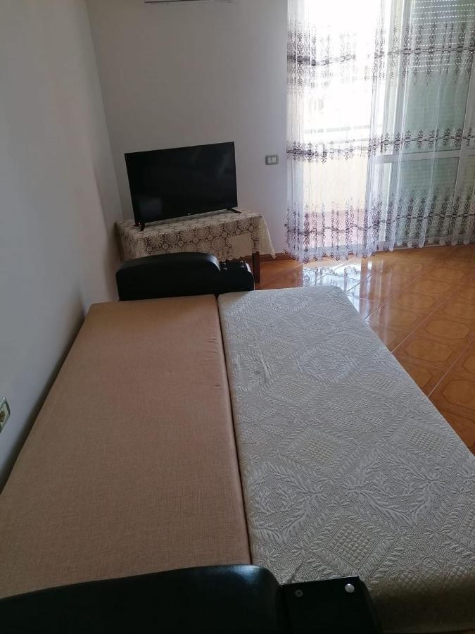 Appartamento Incantevole Con Posto Auto Privato Вльора Екстер'єр фото